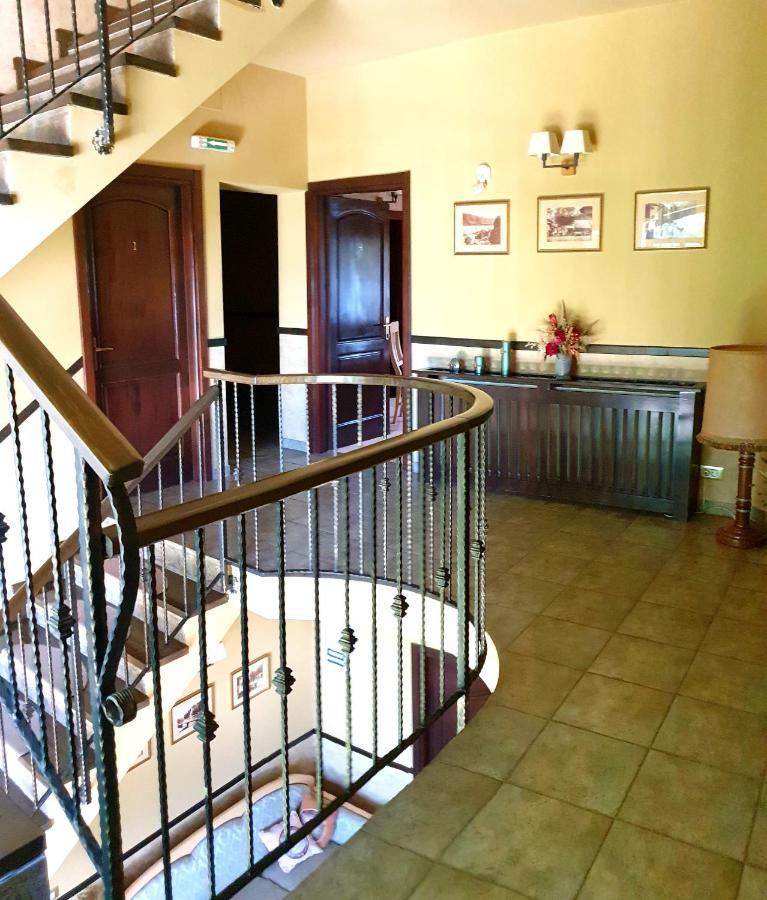 Ieşelniţa Pensiunea Casa Mircea & Restaurant מראה חיצוני תמונה