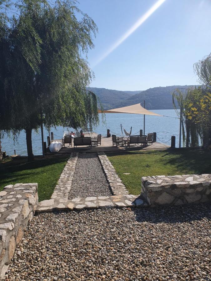 Ieşelniţa Pensiunea Casa Mircea & Restaurant מראה חיצוני תמונה